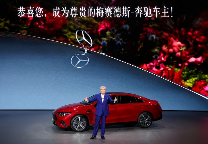 的诚意是百年豪华对电动时代的精准作答z6